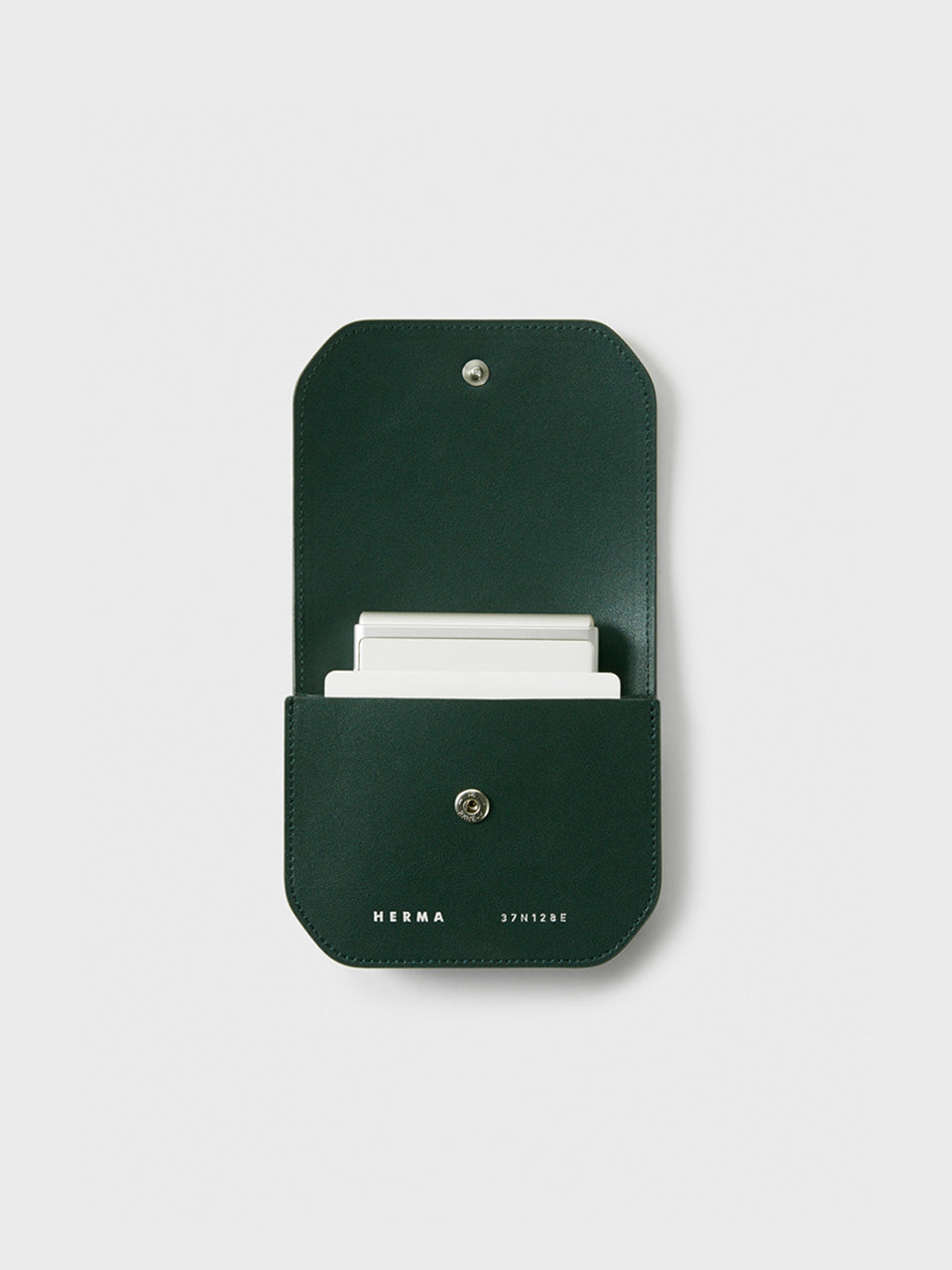 Petit Wallet on Chain Evergreen