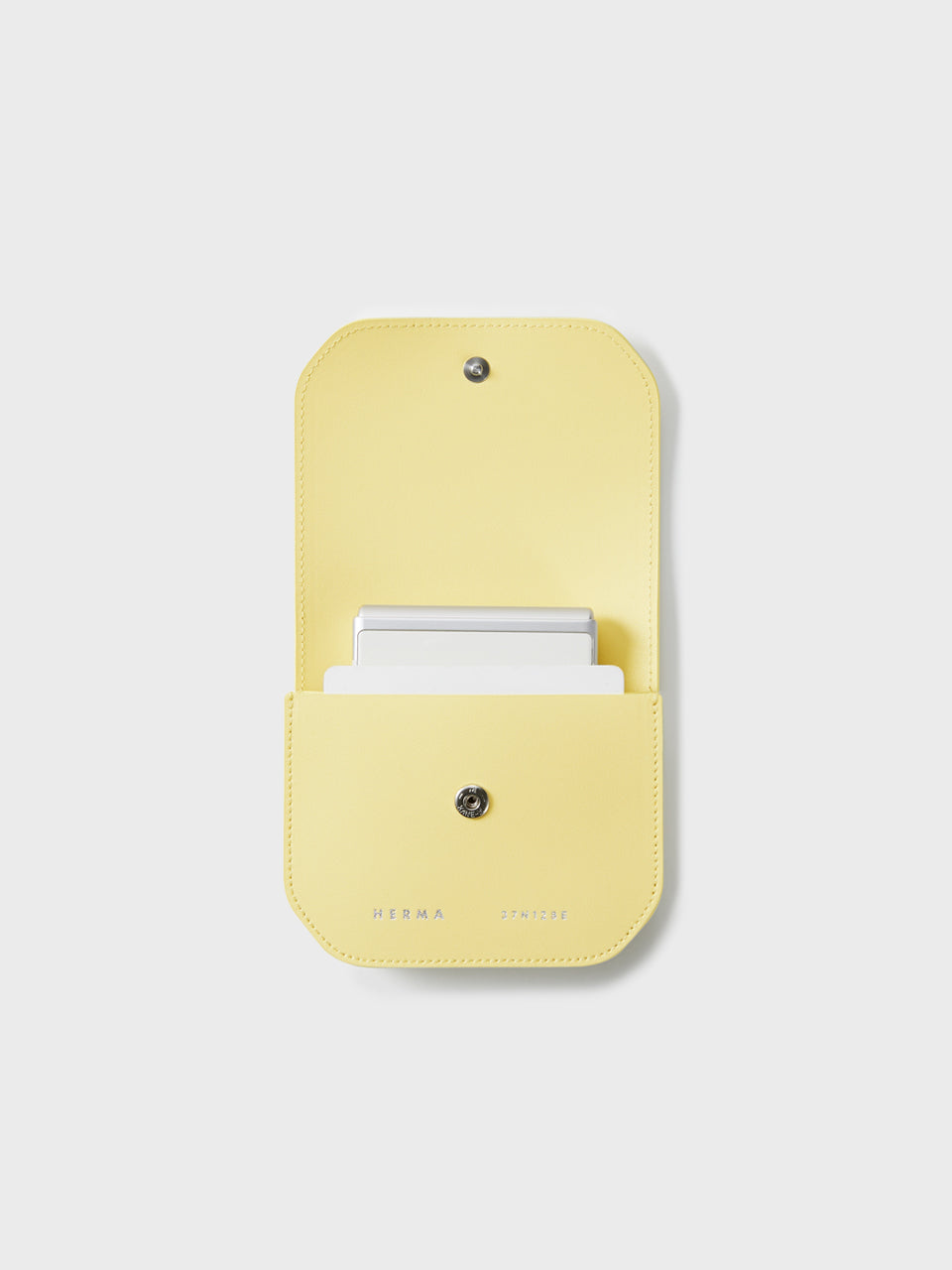 Petit Wallet on Chain Lemon