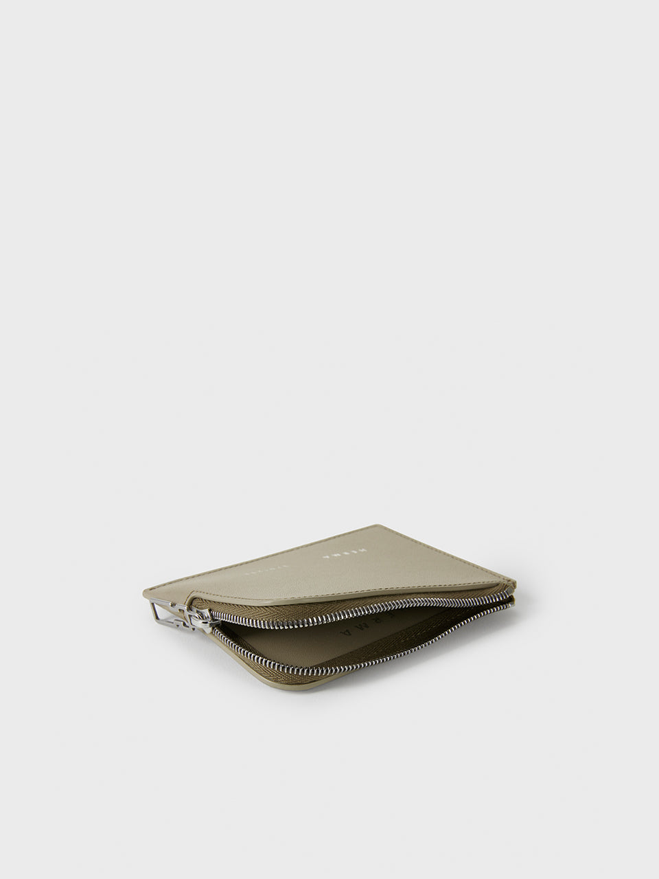 Arc Zip Card Case Ecru