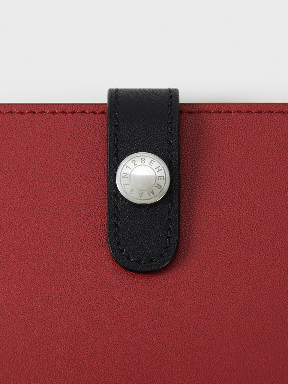 Mia Card Holder Red Black Snap