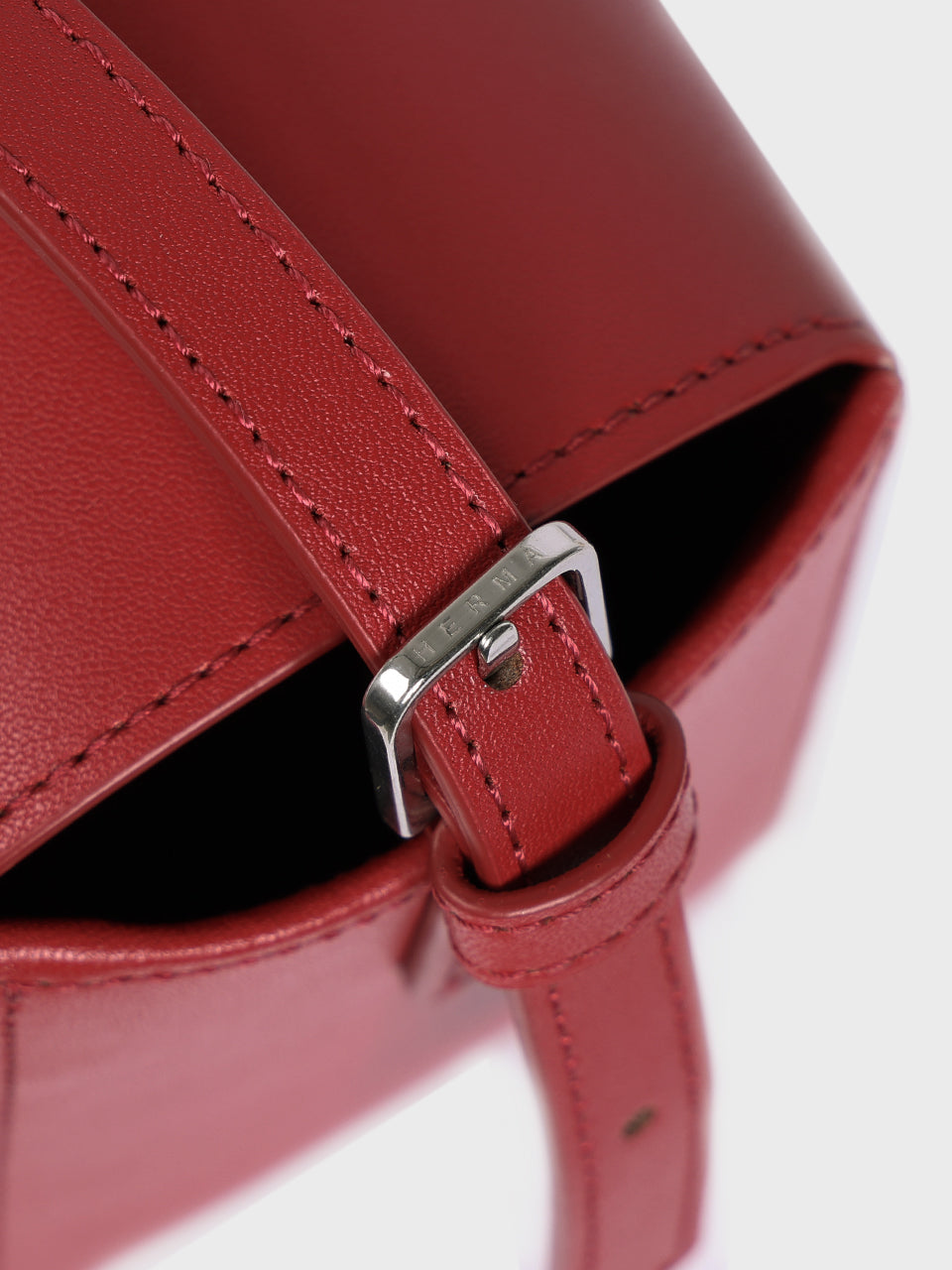 Recta Convertible Shoulder Bag Red